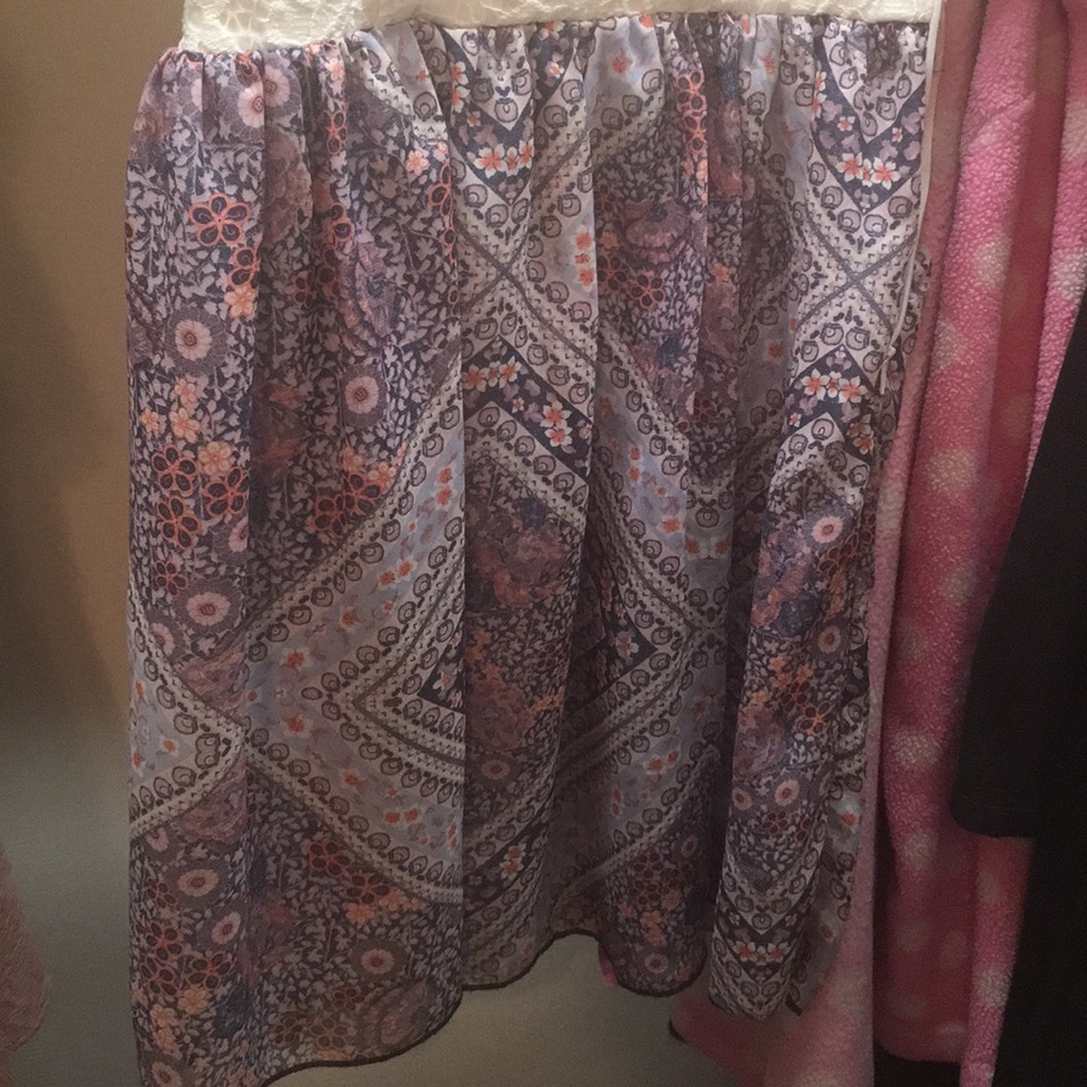 Dress - Picture 2 of 4
